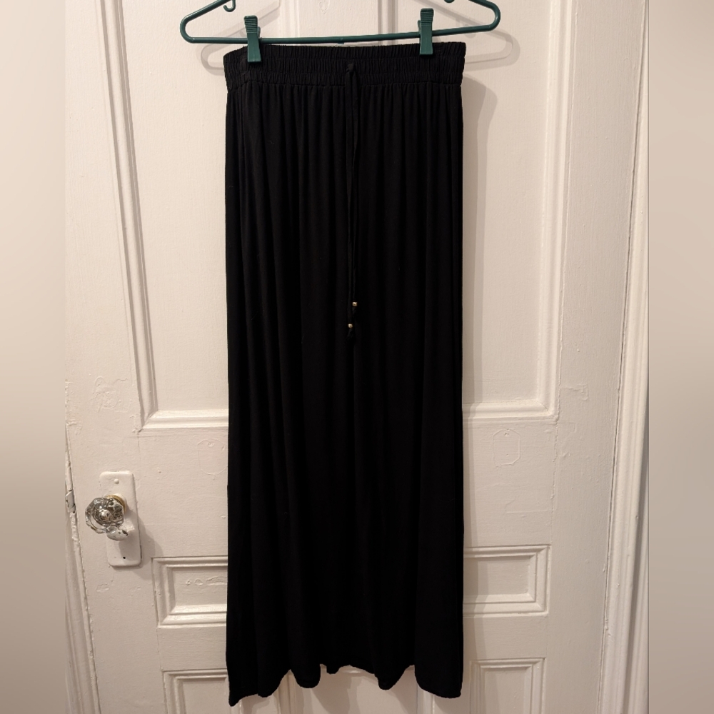 Black Flowy Maxi Skirt - Guess